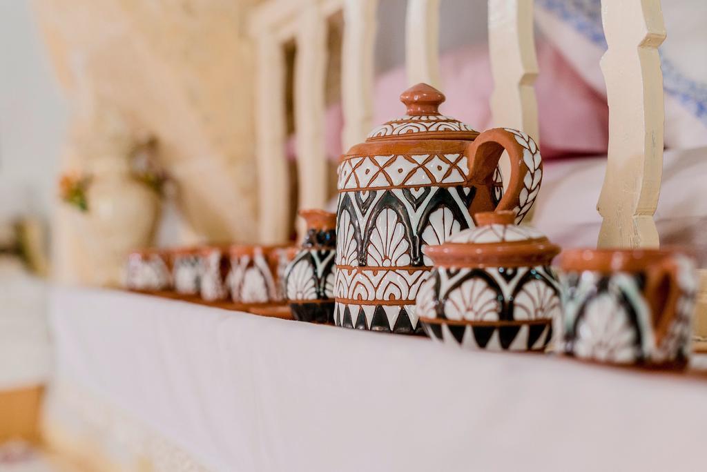 Kamariko Traditional House Афанту Стая снимка